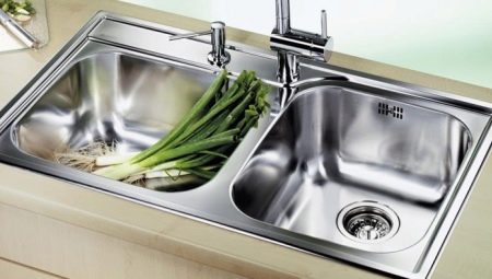 Éviers en acier inoxydable pour la cuisine: caractéristiques, types et choix