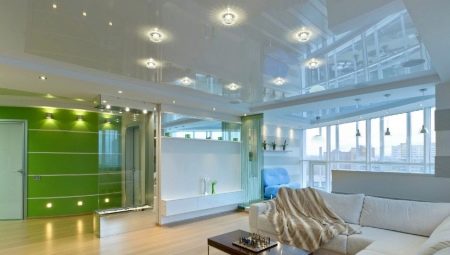 Living room ceilings: varieties, choices, examples