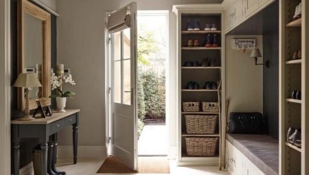 Country style hallway: features, types and examples