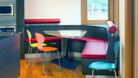 Corner tables in the kitchen: sizes and selection