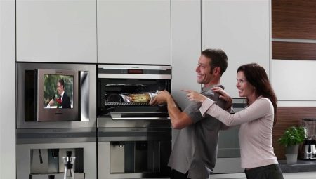 Options for placing a TV in the kitchen