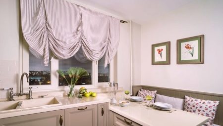 All about the curtains for the kitchen