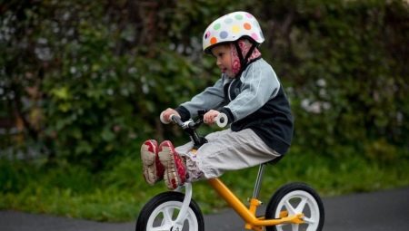 Running bikes for children from 2 years old: rating of the best models and choice