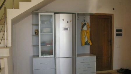 Refrigerator in the hallway: pros and cons, location options, examples