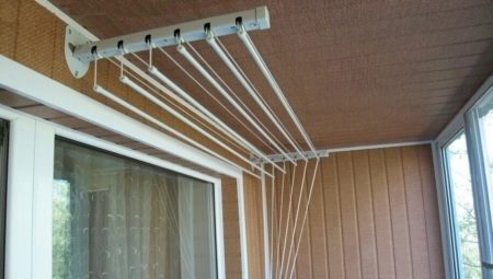 Λιάνα για στέγνωμα ρούχων στο μπαλκόνι: ποικιλίες και οδηγίες εγκατάστασης