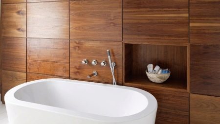 Carrelage aspect bois dans la salle de bain: variétés et conseils de choix