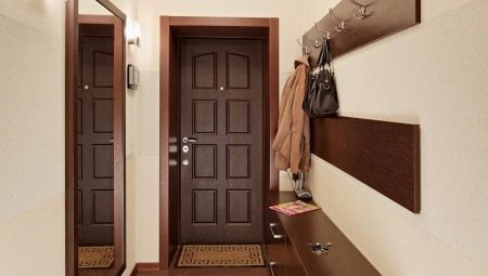Hallway for a narrow corridor: design options and tips for choosing