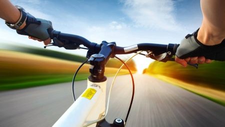 Average cyclist speed depending on various factors