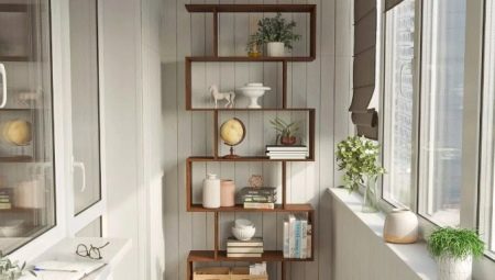 Shelves on the balcony: varieties, advice on selection and location