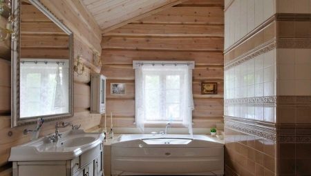 Options pour aménager et décorer une salle de bain dans une maison privée