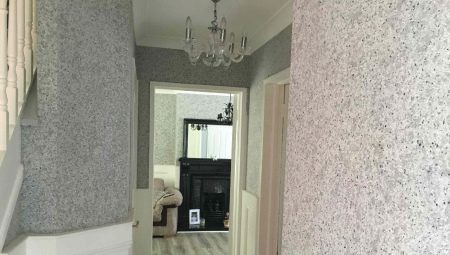 Liquid wallpaper in the corridor: what are they and how to choose the right one?