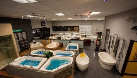 Asymmetric baths: varieties, recommendations for choosing