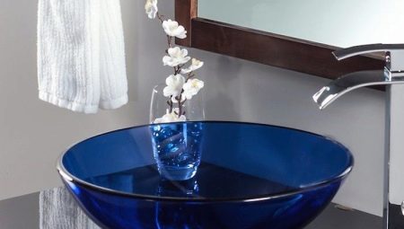 Round sinks in the bathroom: features, varieties, choices