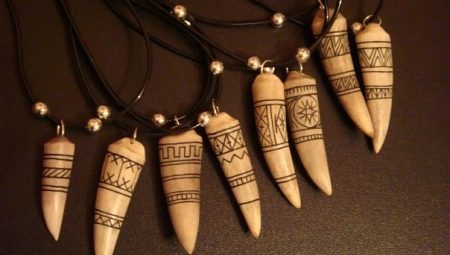 Fang pendant