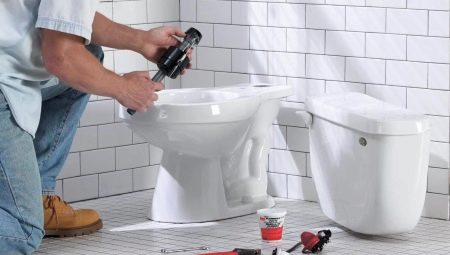At what distance from the wall should the toilet be placed?