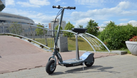 Razor scooters and electric scooters: model range, selection and operation rules