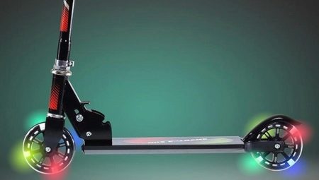 Scooters with glowing wheels: what are they and how to choose?
