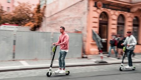 Electric scooter speed: what is it and what does it depend on?