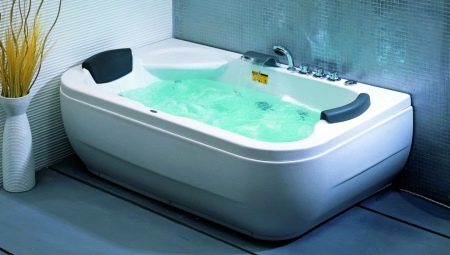 Bath for two: varieties, best models and secrets of choice