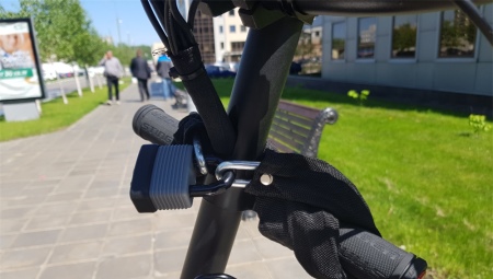 Scooter locks: what are there and how to choose?
