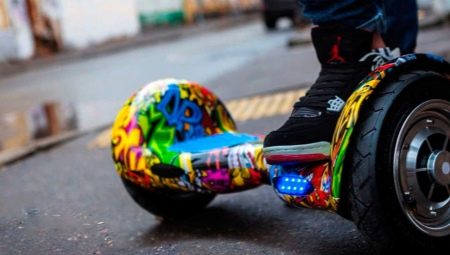 How to remove a wheel from a hoverboard?