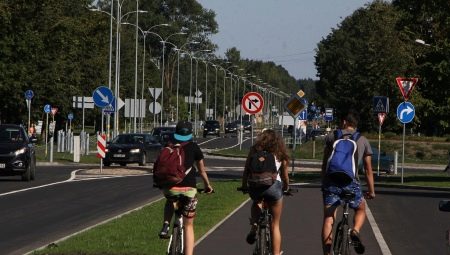 When can you cycle on the sidewalk and when not?