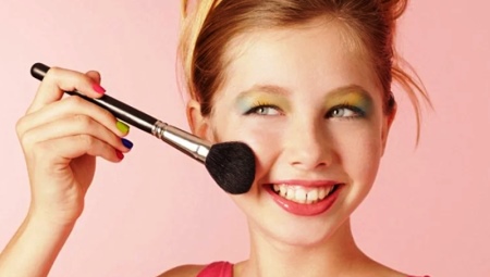 Cosmetics for teenagers: types and choices