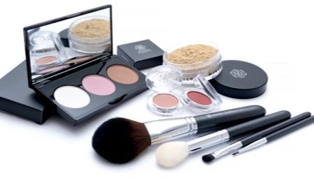 Cosmetics KM Cosmetics: compositional features and product descriptions
