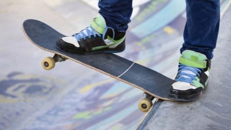 Stunt skateboards: features, model overview, tips for choosing
