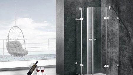 Shower enclosures with a pallet: materials and dimensions