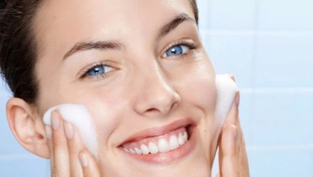 Cosmetics for cleansing the face: types, application and selection rules