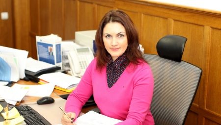 Tips for writing a resume for a deputy director