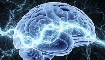 What is sensory memory and how can you train it?