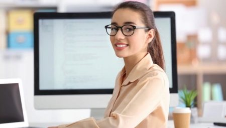 Software engineer: who is he and what does he do?