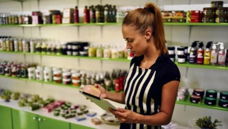 How to write a merchandiser resume?