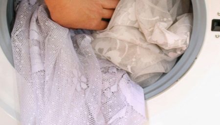 How to wash tulle in a washing machine?