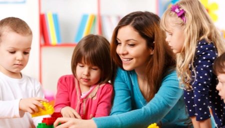 Preschool teacher: description, knowledge, training