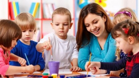Drawing teacher: features and learning