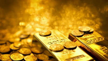 Gold coin - a commemorative gift and investment
