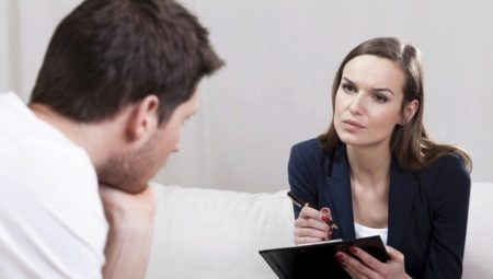 The profession of a psychologist and its difference from a psychotherapist