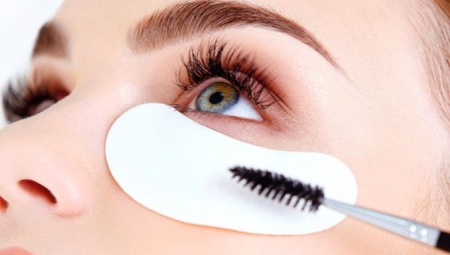 Comment teindre ses cils à la maison ?