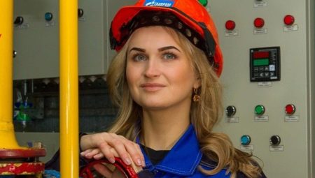 Who is a boiler operator and what does he do?