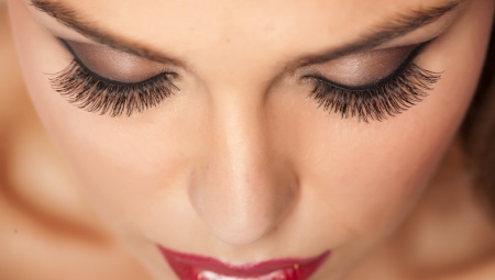 How long do false eyelashes last?