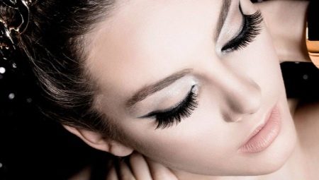 How long do 2D eyelash extensions last?