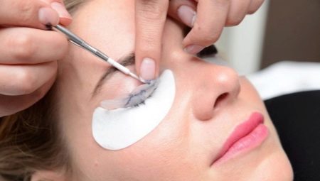 How long does eyelash lamination take?