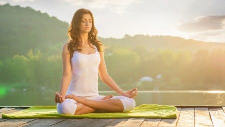 Morning meditation: impact on a person and technique