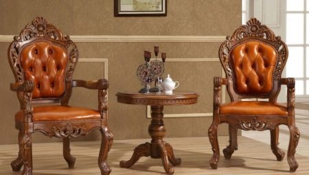 Varieties of carved wood chairs and tips for choosing them