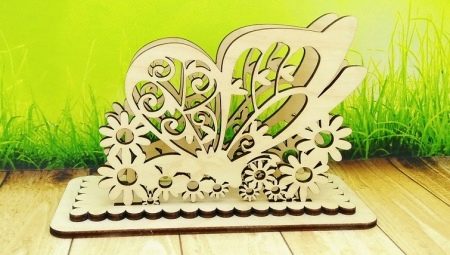 Do-it-yourself beautiful plywood napkin holders