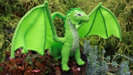 How to make an amigurumi dragon?