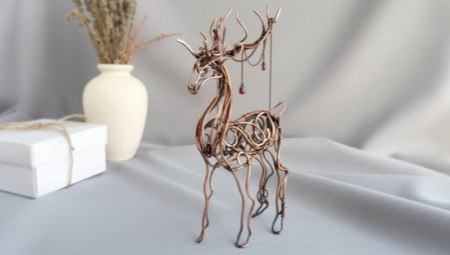 DIY wire deer